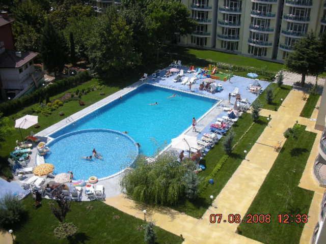 Oasis Suites Apartments And Studios 라브다 외부 사진