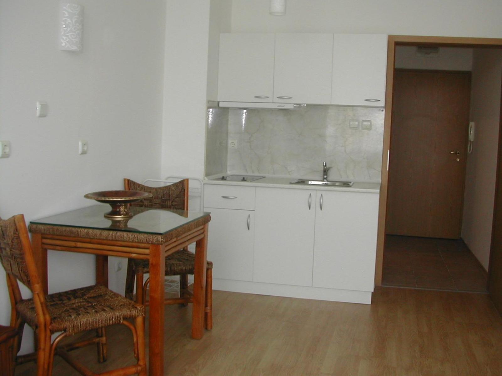 Oasis Suites Apartments And Studios 라브다 객실 사진