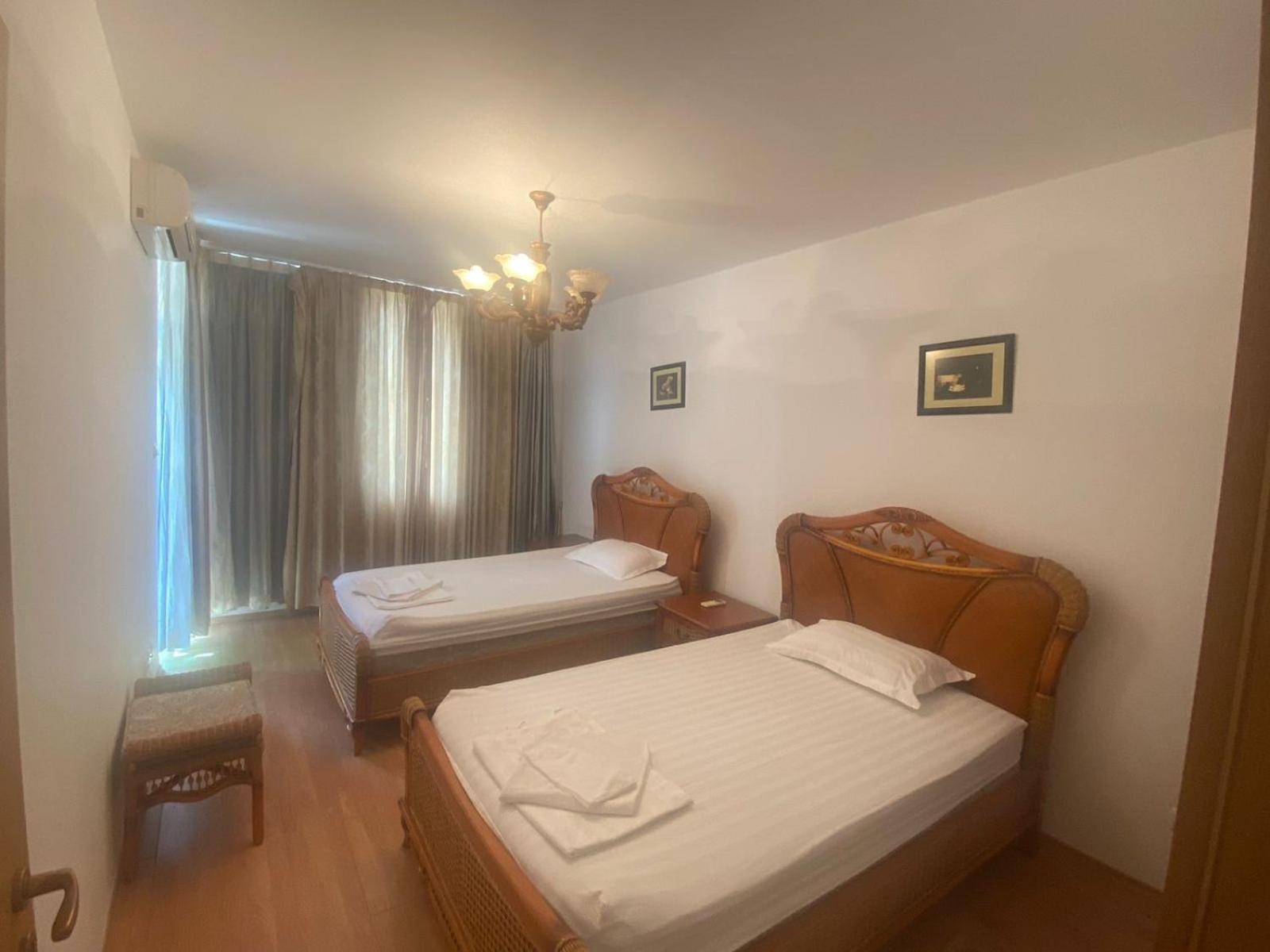 Oasis Suites Apartments And Studios 라브다 외부 사진