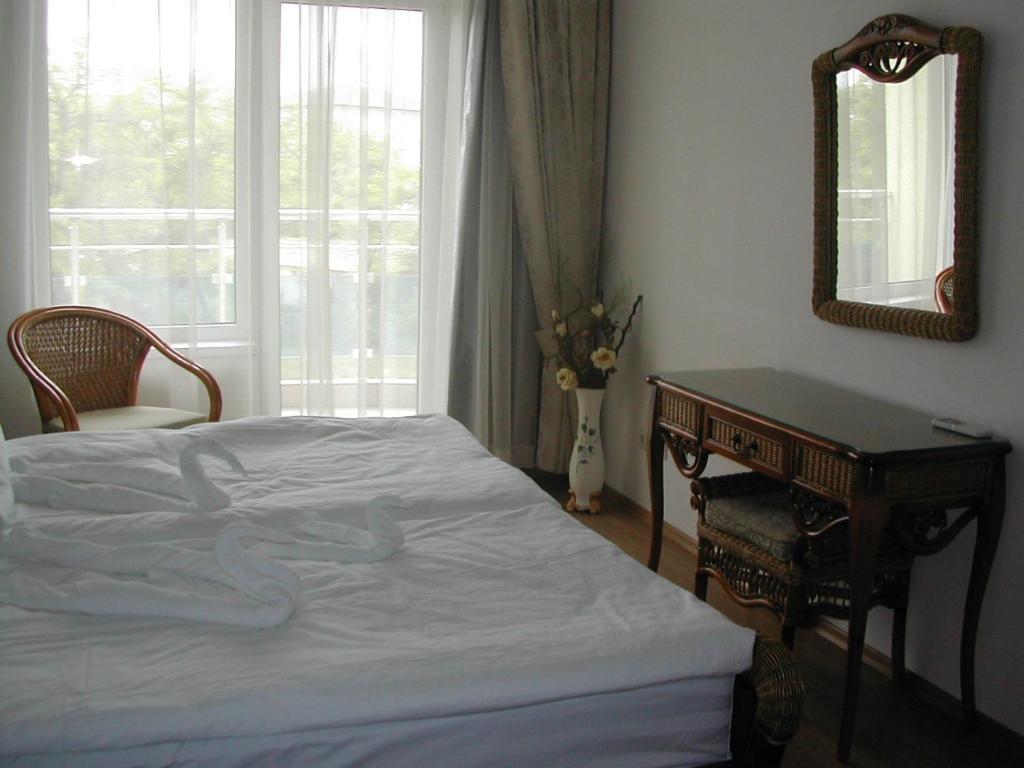 Oasis Suites Apartments And Studios 라브다 객실 사진