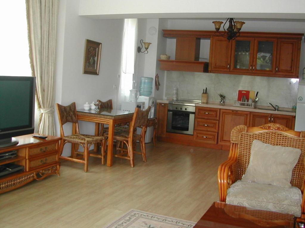 Oasis Suites Apartments And Studios 라브다 객실 사진