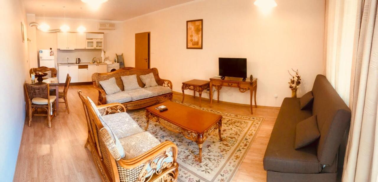 Oasis Suites Apartments And Studios 라브다 외부 사진